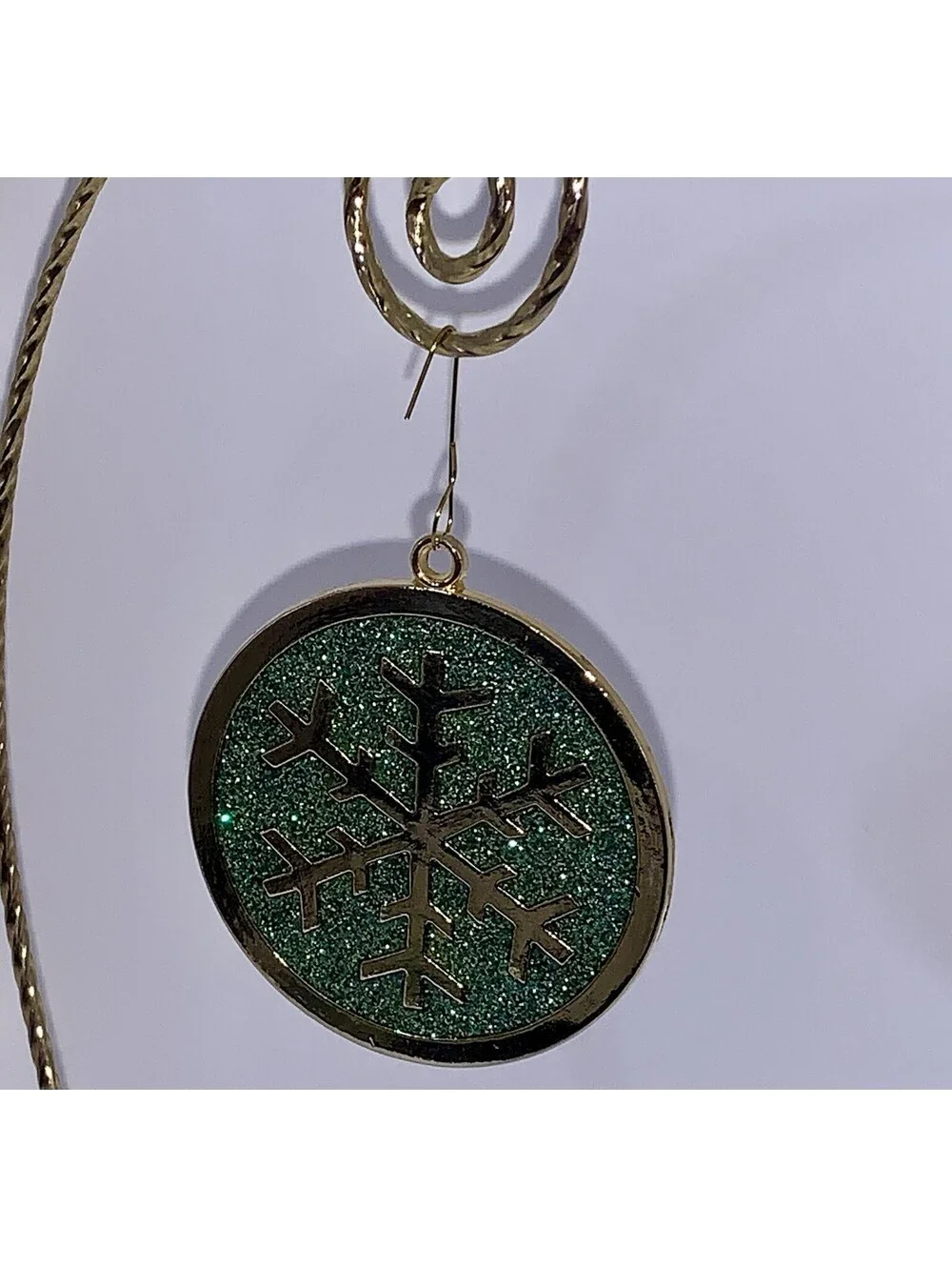 Vtg Gloria Duchin 2001 Brass Snowflake Ornament Green Sparkle Enamel Holiday